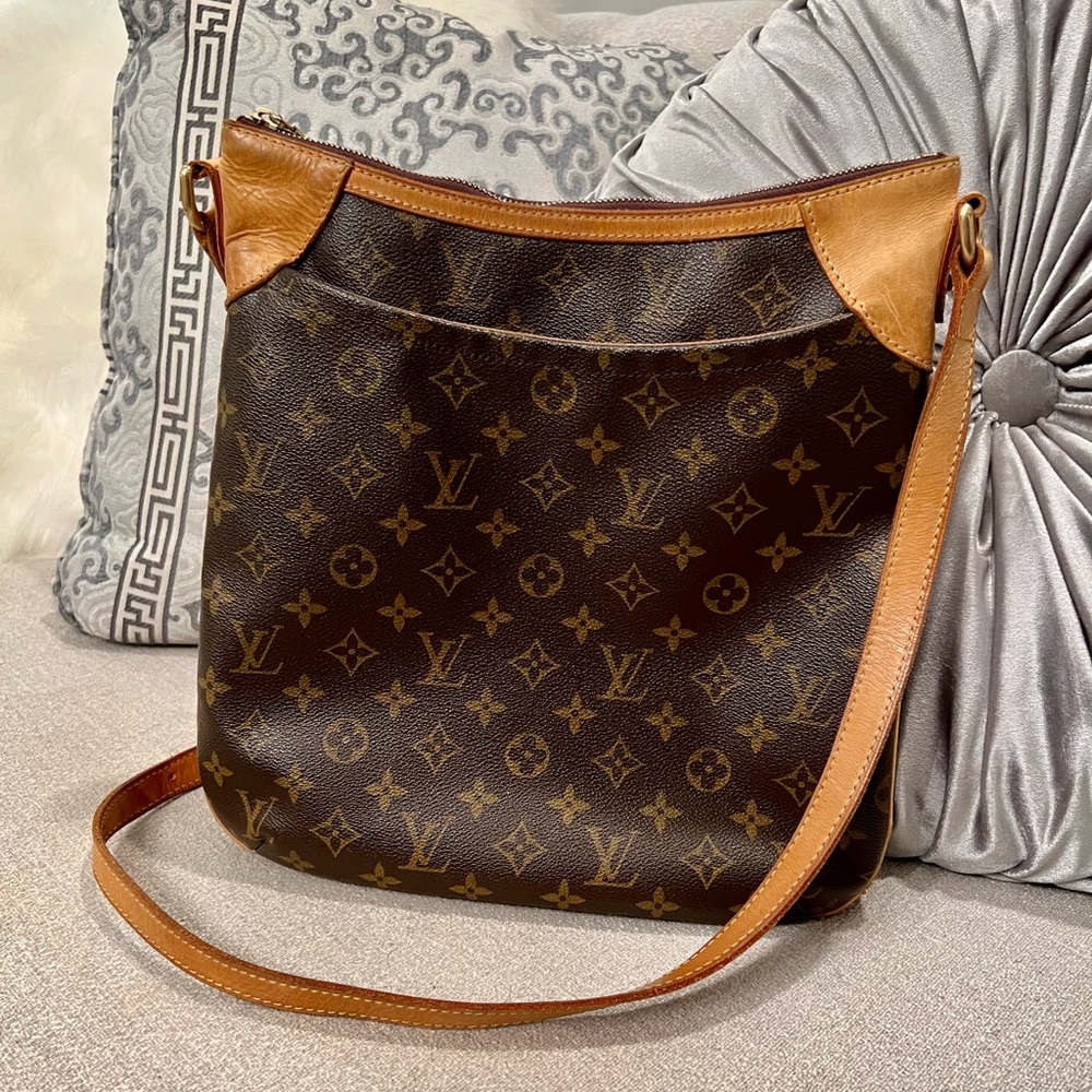 Authentic Louis Vuitton Odeon MM monogram